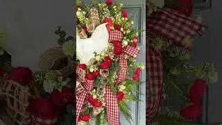The making of the Rooster Wreath #rooster #wreathmakers #wreath #handmadewreath
