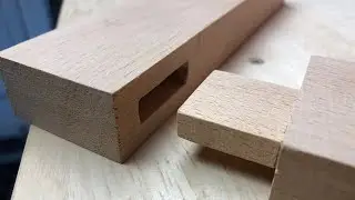 closed mortise and tenon wood joint / with hand tools
