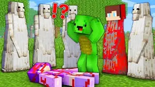 JJ Pranked Mikey With Opium Birds in Minecraft Maizen