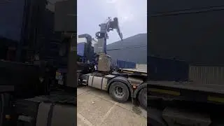 Garden modifications update, transformer lorry, thrust boring in a new water service