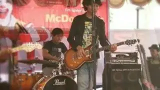 AVIGA - DI ANTARA KITA