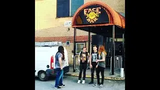 SN&Ouml;WHITE - Debut Gig - Live at the Facebar, Reading, UK - 19/04/18