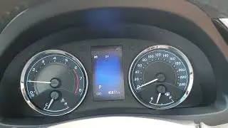 Como mexer com o painel do Toyota Corolla (18/19)