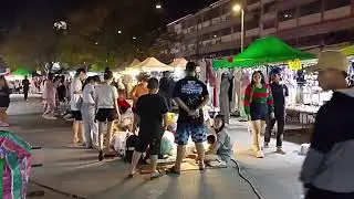 สถานที่จัดงานวันคริสต์มาสครับอย่าจนถึงปีใหม่เลยนะครับ