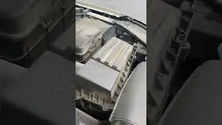 Abgas bzw. &Ouml;lqualm aus dem Motorrad
