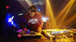 TECHNO CLASSICS 90'S MIXED (DJ.SAUCEDO)