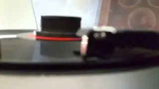 Denon turntable Model DP-30L