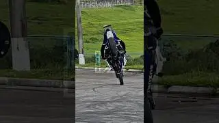 Grau &eacute; vida!!! #manobras #rocam #moto #policia #grau #suzuki