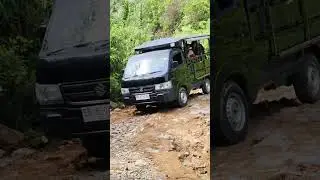 jalur plosok mabar NTT