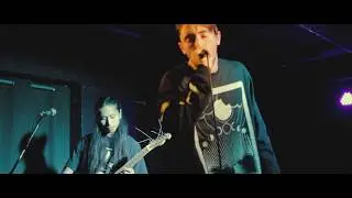 Vacant Home - Bliss (LIVE)