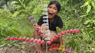 Part 14 Survival Skills SMART Ideas and USEFUL in Forest With Single Mom  Jungle Life