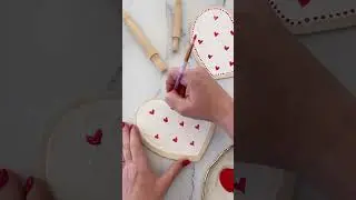 Венок из печенья на День святого Валентина #валентинскийдекор #деревянныеподелки #веноксделайсам #валентинвенок #деревянноесердце