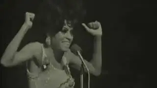 Diana Ross & The Supremes Live: Sam Cooke Medley  (1968)