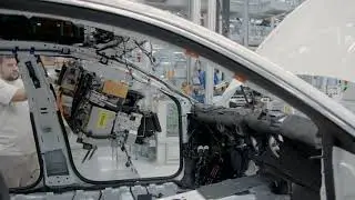 Audi RS 5 Coup&eacute; cockpit assembly