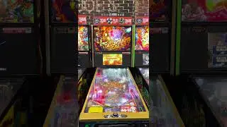 CALLING ALL PINBALL LOVERS to the Lucky Snake Arcade in Atlantic City! #retrogames #arcade #pinball