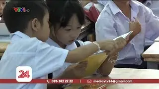 Tp.HCM: Hết cảnh học sinh tiểu học phải v&aacute;c cặp s&aacute;ch to hơn người | VTV24