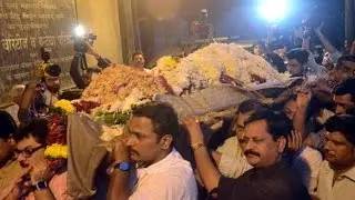Veteran actor Om Puri FUNERAL Video