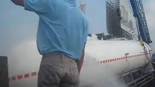 ISLAND GAS TANKER TUMAGILID SA EDSA-TRAMO FLYOVER