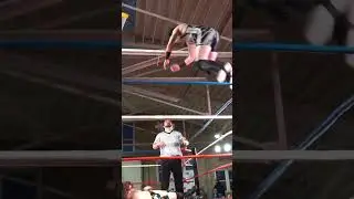 Flash Frog Splashin&rsquo; #indywrestling #wrestling #frogsplash #scottyflash
