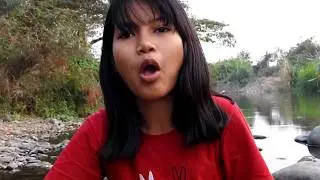 Amazing Beautiful girl Cook blood clams ​​​​like the past.Eating delicious