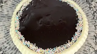 Çikolata Soslu İrmikli Tatlı