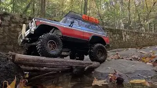 Радиоуправляемый гусеничный вездеход EXTREME принимает вызов на реке Риди-Крик