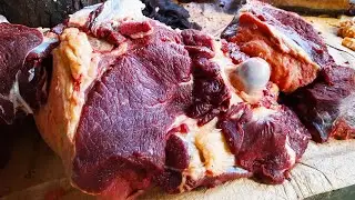 Speedy Beef/Meat Cutting Skilled Butcher In Meat Market | Very Impressive Fastest Meat Processing