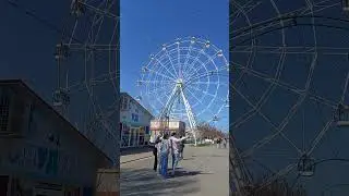 Влог: Аттракцион. #карусель #парк #аттракцион #пкио #волжский 📹@bobmax_deaf