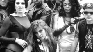 Devil Does Drugs (Hypnotic Mix) - My Life With The Thrill Kill Kult