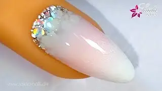 Trendy und super schnell! ANLEITUNG: Glitzer Baby-Boomer! Most wanted nail art!