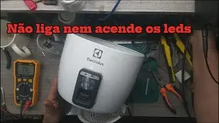 Panela Eletrica Electrolux Mod.RCB50 Rita Lobo Não liga nem acende os leds.