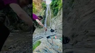Clean the tourist spot🙏😱🏔️ #cleaningmotivation #cleanandgreenpakistan #swat #explorepage #tiktok