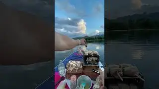 Cooking on paddle board. #standuppaddle #paddleboard #standuppaddleboards #paddleboarding