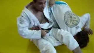 Jiu-jitsu sequências - arm-lock - omoplata - triângulo - www.schubertbjj.com