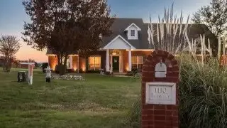1110 Trophy Ct E, Midlothian, TX 76065
