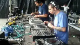 Alex TB vs Buchecha - 4 Decks@ Montagood Festival 2009 - Lleida - Spain