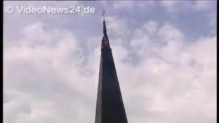 05.07.2015 - VN24 - Blitz setzte bei Unwetter in Recklinghausen Kirche in Brand
