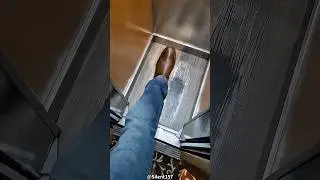 Этот самый маленький лифт в мире из Франции: но почему