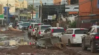 Torrential rains from Melissa flood Santa Cruz, Jamaica with mud and debris
