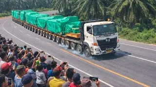 Truck trailer panjang melintas di bukit kodok ‼️Menjadi Tontonan banyak orang #viral #truck 