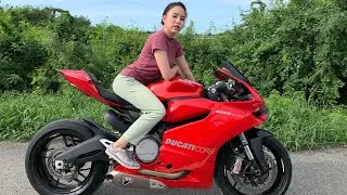 น้องหยกว่าเท่ Ducati Panigale 899 ปี 2015
