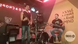 Banda Triciclo - Porks PG Pub - 2025 -  She Sells Sanctuary (The Cult)