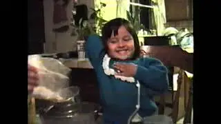Tom Oliver baseball + Clavijo Rodriguez kids 1995 - Tilis & Mum baking -- 1995