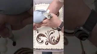 #Cakedecorator #hanswestermark #cakedecorating #customcake #cake #writing #retirement