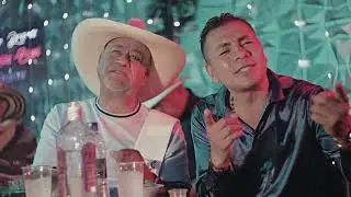 DOS CHIROS Y UN RETRATO Marco Tulio Patiño