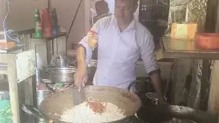 Aaj hamari dukaan per chaumin banaya ja raha hai chaumin banane ki recipe