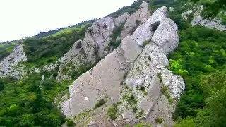 Le Tr&eacute;sor d'Alaric: une voie de 95 m&egrave;tres dans l'Aude: topo