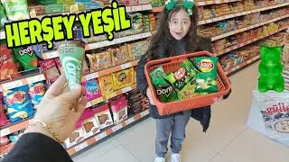 ESMA İLE MARKETTE YEŞİL RENK HERŞEYİ SEPETE DOLDURDUK  ماما جابت بيبي - جنى مقداد | طيور الجنة