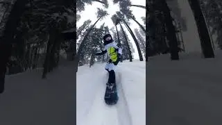 Snowboarding powder & trees, Big White 🇨🇦 New #SHREDucation tips coming soon!