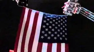 Huge USA Flag in the street of Springfeld, MA  (Vlajka USA)